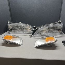 Toyota Camry Driver and Passenger Side Halogen headlights