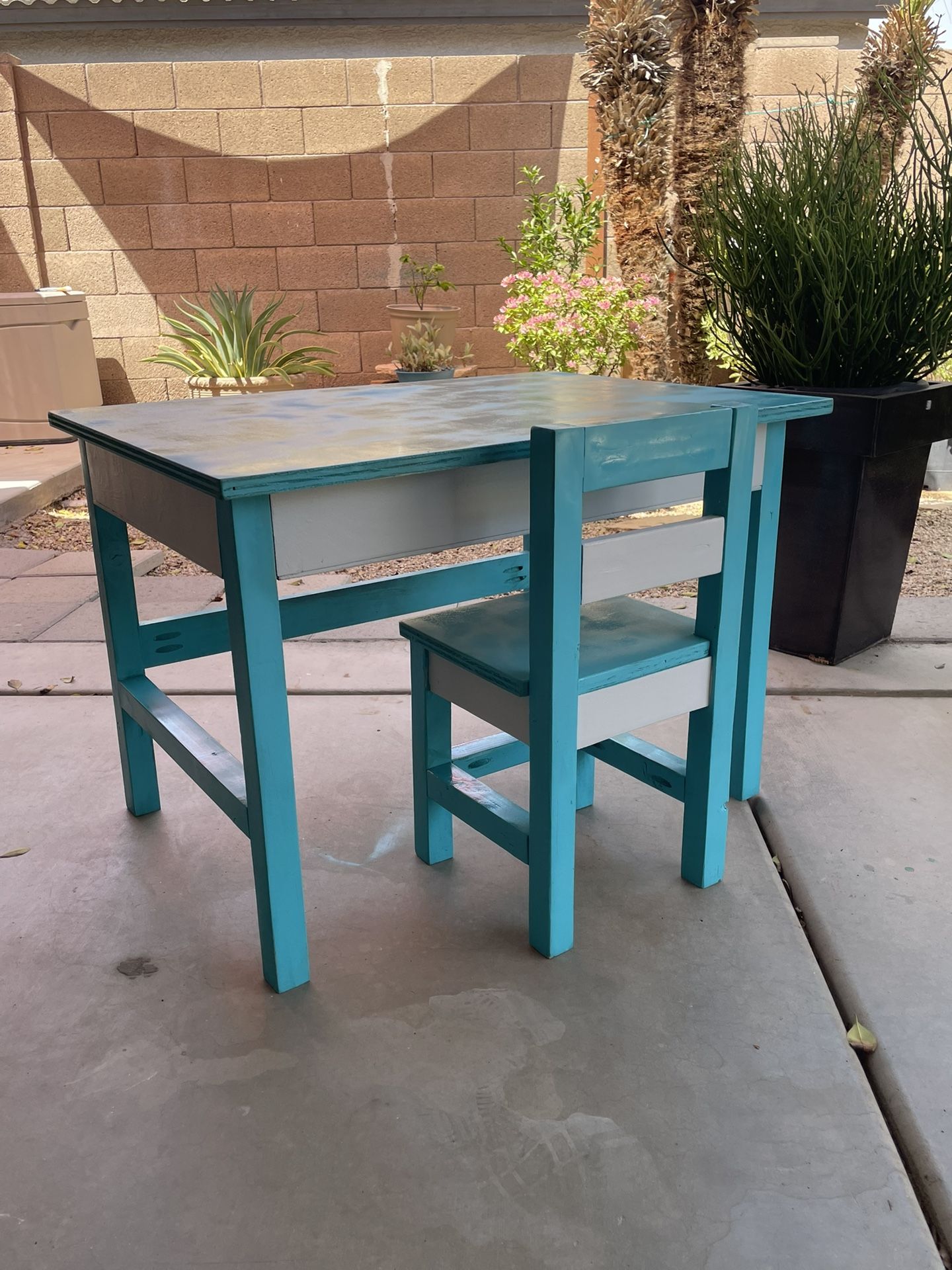 Kids Desk