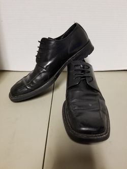 Men's Sketchers shoes size 13