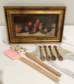 Strawberry home decor