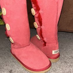 Hightop  Ugg Button Up Red 