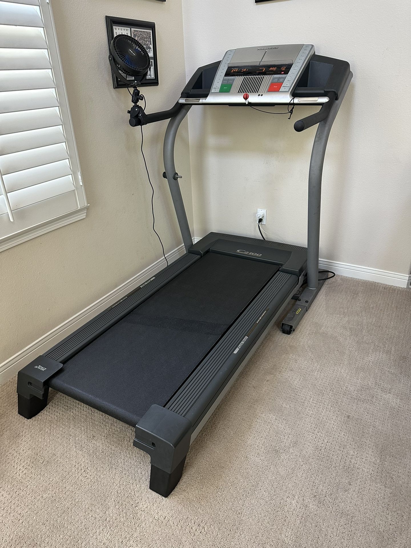 NordicTrack Treadmill C2100 for Sale in Los Angeles CA OfferUp