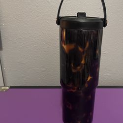 Black hydra peak bottle