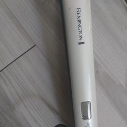 Flat Iron Straightener With European Plug