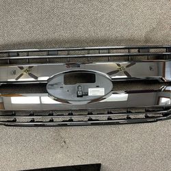 2017-2019 OEM Ford Super Duty F250 Grille