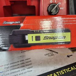 Snap On Top Of The Line Convertible Articulating Light-rechargeable