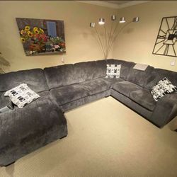 Ballinasloe Smoke Sectional /couch /Living room set