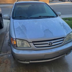 2002 Toyota Sienna