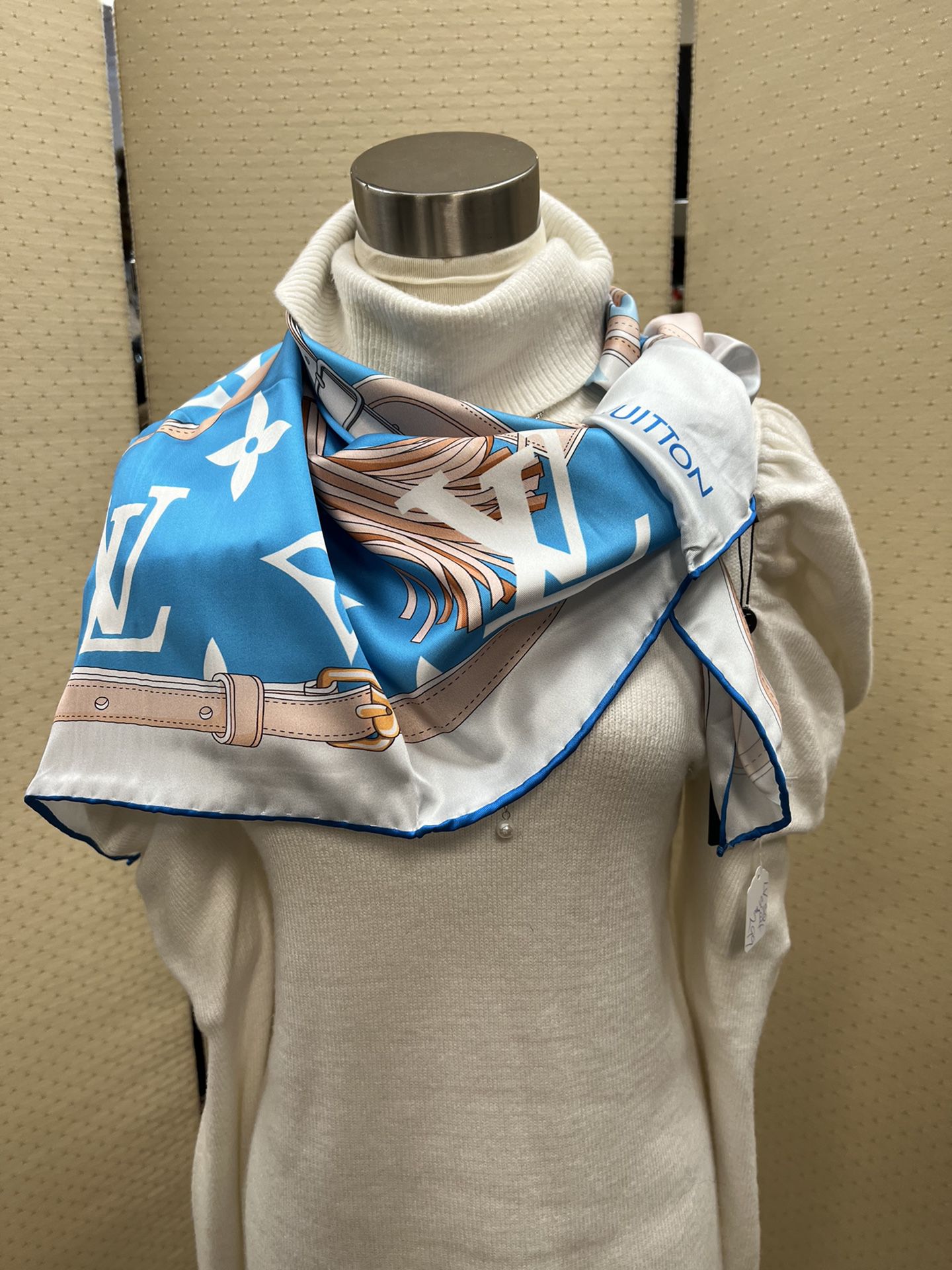 New with tag authentic Louis Vuitton aqua monogram silk scarf