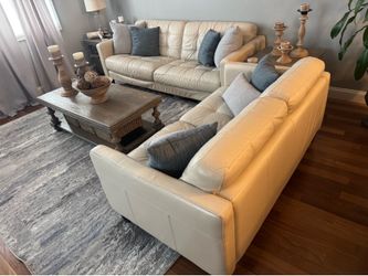 Elegant Leather Sofa & Loveseat