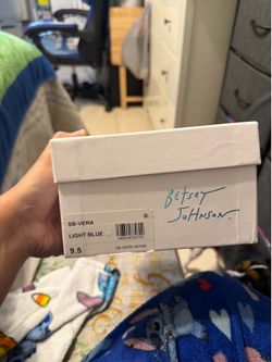 Betty Johnson LIGHT BLUE 9.5