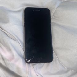 Unlocked 68Gb iPhone 7 Slight Crack On Left Side