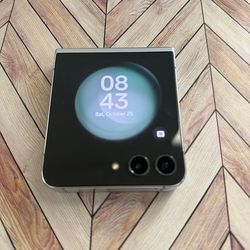 Samsung Galaxy Z Flip5 (256GB) Unlocked / Liberado