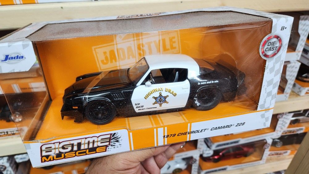 1/24 SCALE HIGHWAY DRAG  / JADA TOYS 