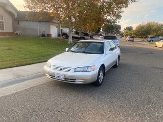 1999 Toyota Camry