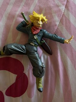 Súper Saiyan Trunks Figure