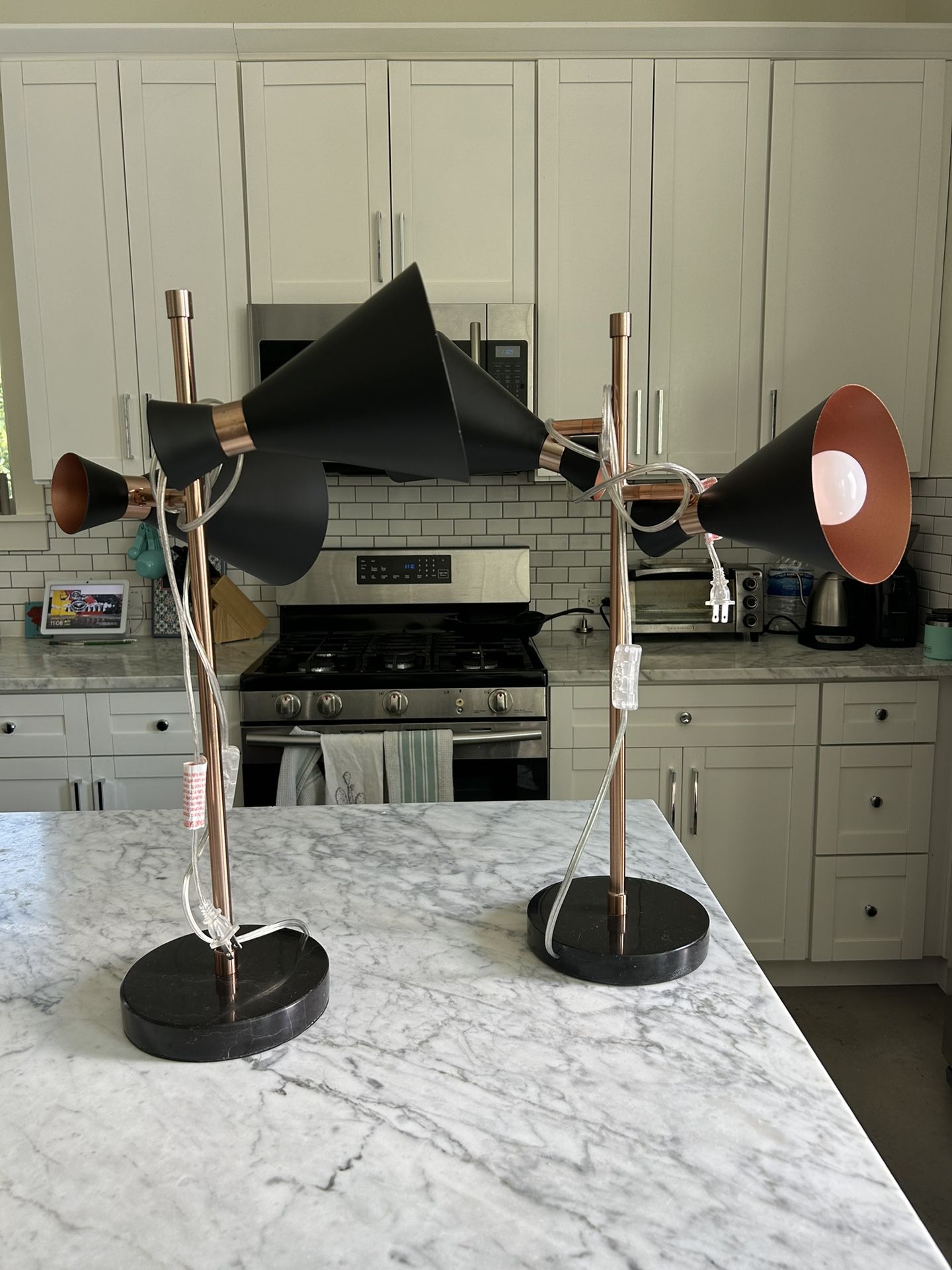 Hextra Intertek Marble Base End Table Lamps