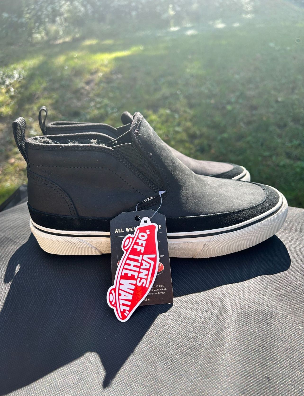 Never Worn Vans Mid Slip SF MTE - Men's 7 / Women's 8.5