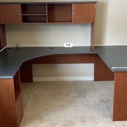 U shaped Desk With Upper Cabinets