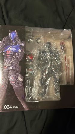 (KO) Batman Arkham Knight Play Arts Kai Figure