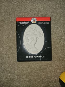 Brand new, still in Box Goofy Cookie Flip Mold