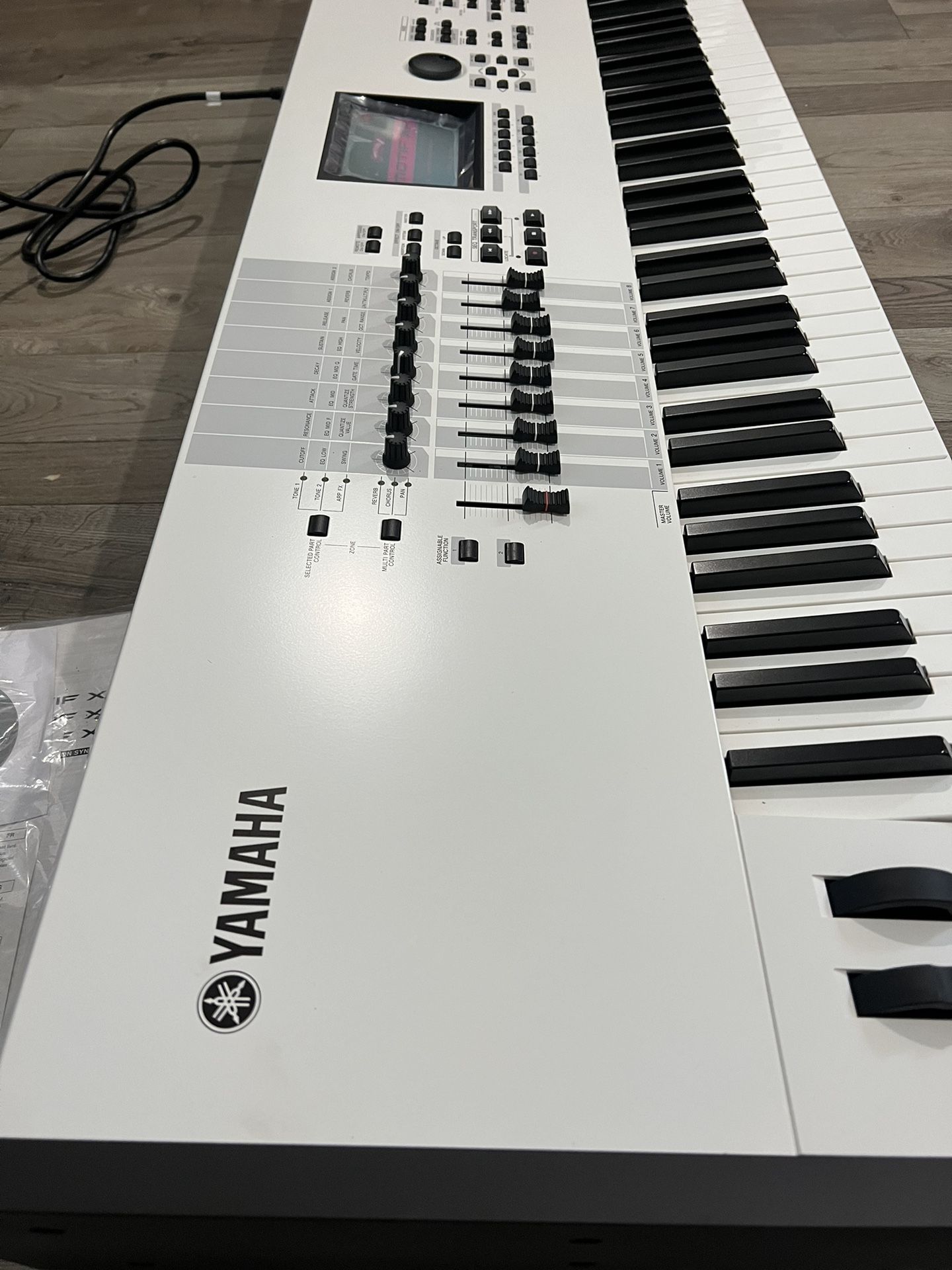 Yamaha Motif XF8 White for Sale in Lincoln Acres, CA - OfferUp
