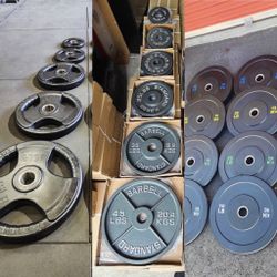 WEIGHT PLATE SET W / OLYMPIC BAR🎄🎅