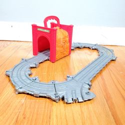 Thomas & Friends Take n Play Die Cast Metal Tidmouth Tunnel 2011