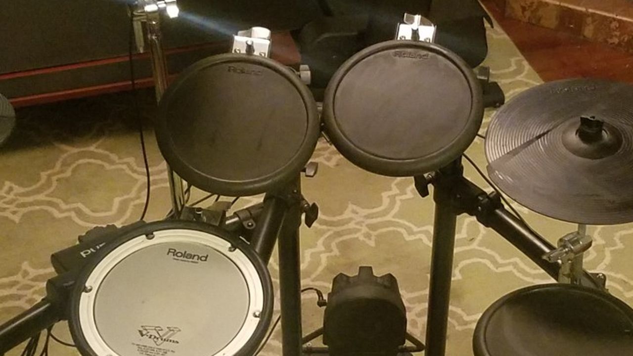 Roland TD-4 Electronic Drums