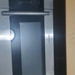Microwave Oven 