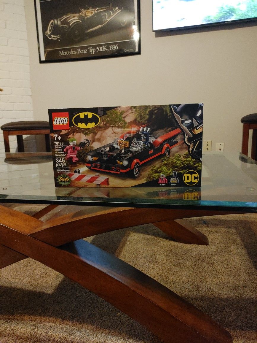 Lego 76188 Batman Classic TV Series Batmobile