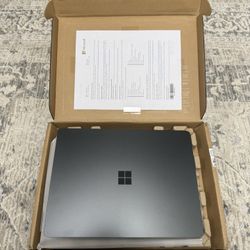 Microsoft Surface Laptop 7th Gen
