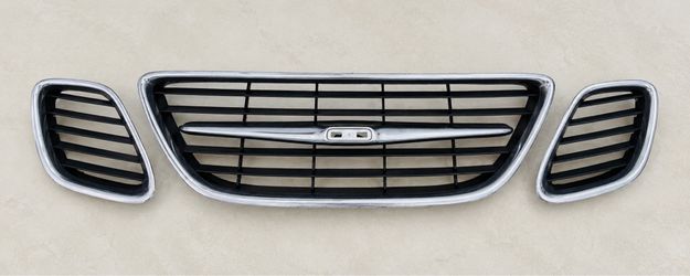 Saab 2007 9-3 Grille shell and insert