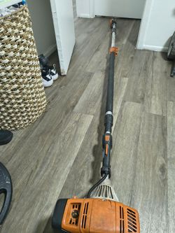 Stihl Polesaw works great 350 takes it firm price