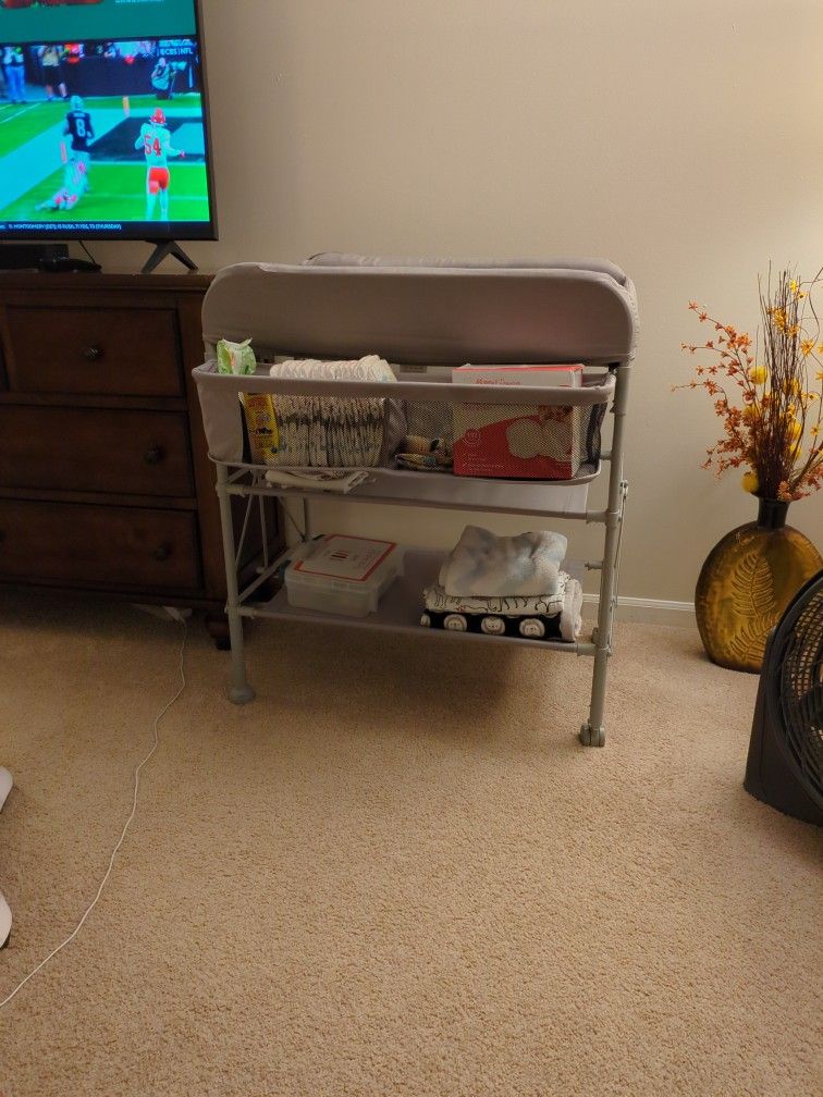 Foldable Changing Table for Sale in Gaithersburg, MD OfferUp