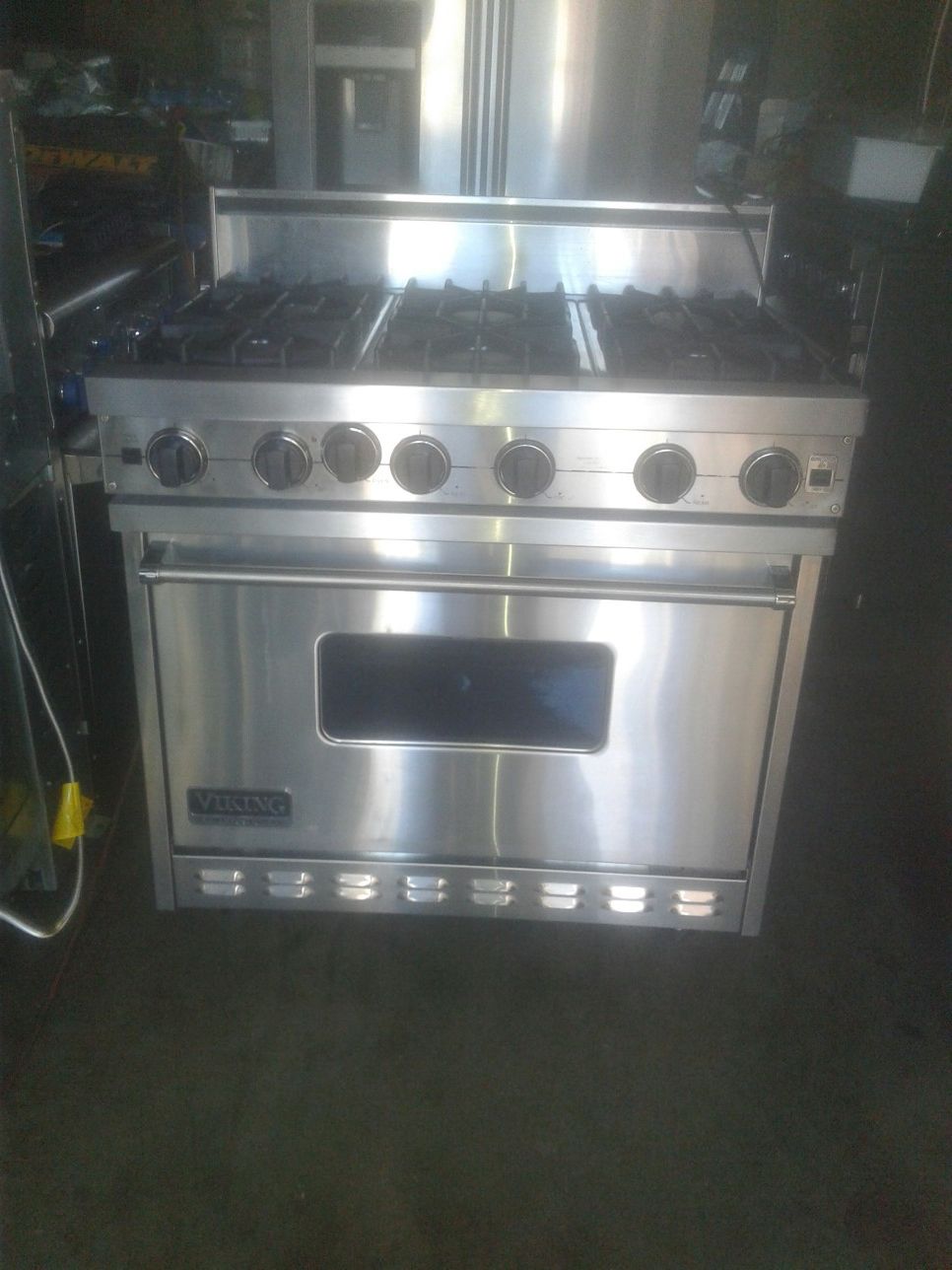 VIKING PROFESSIONAL STOVE 36"