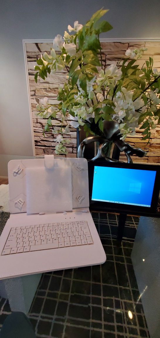Dell Tablet with new keyboard case
