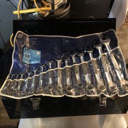 Vintage Montgomery Ward 14 Pc 3/8-1 -1/14