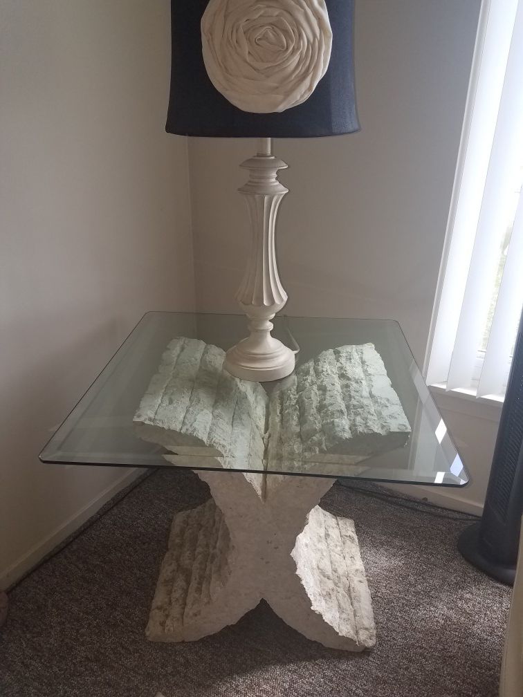 Living Room end Table