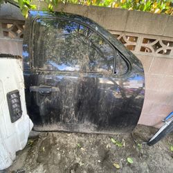 2008 To 2013 Chevrolet Silverado Or Gmc Passenger Door 