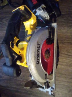 DeWalt saw