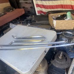 67 68 mustang rear window moldings