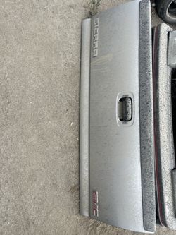 05 Sierra Tailgate