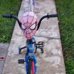 Spider Man  Bicycle Free