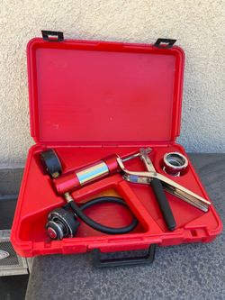 Mac Tools Radiator Cooling System Pressure Tester Kit w/Case