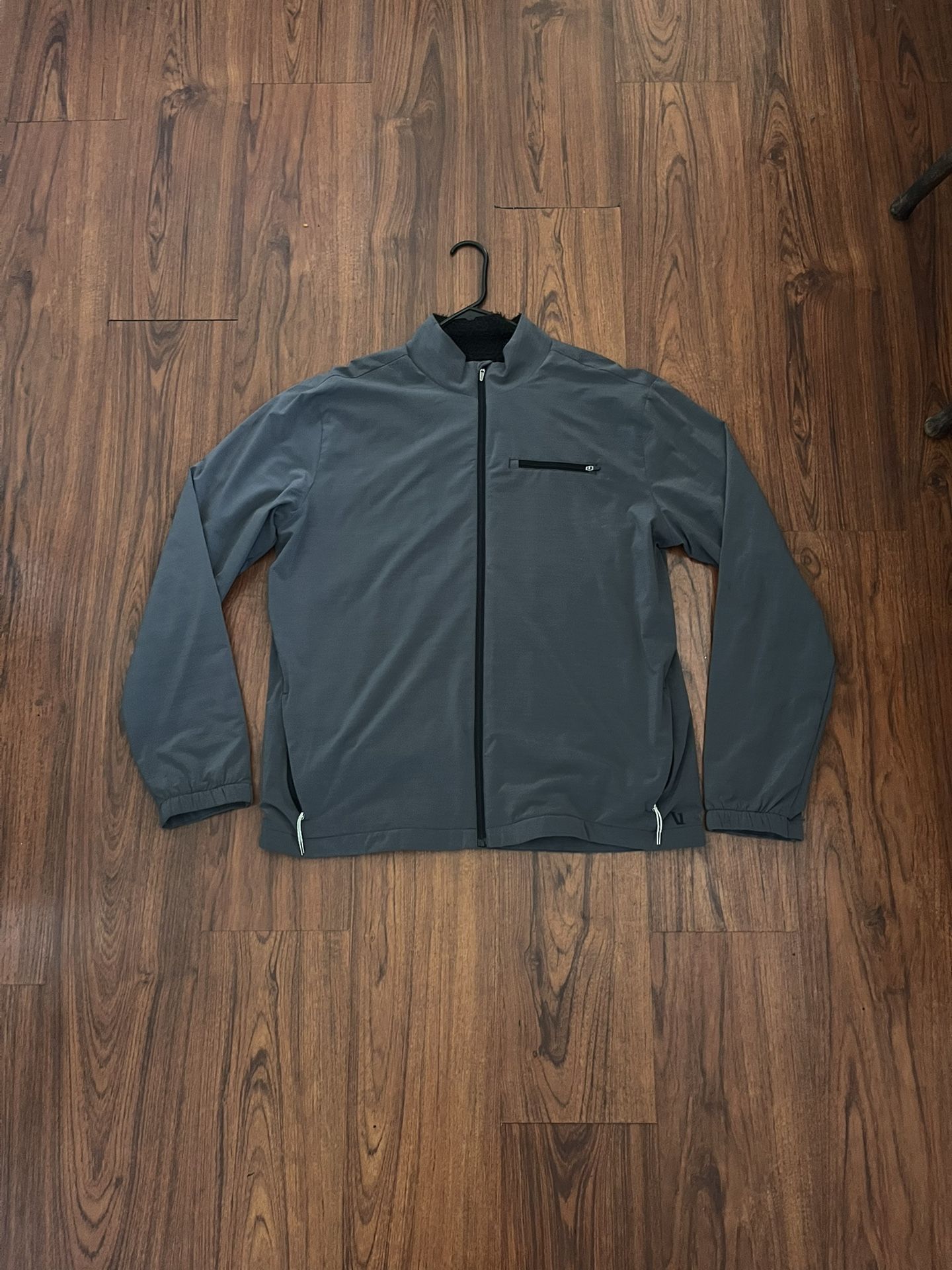 Men’s Vuori Jacket size XL