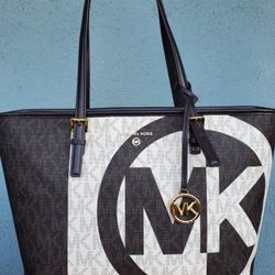 New Michael Kors Women's 