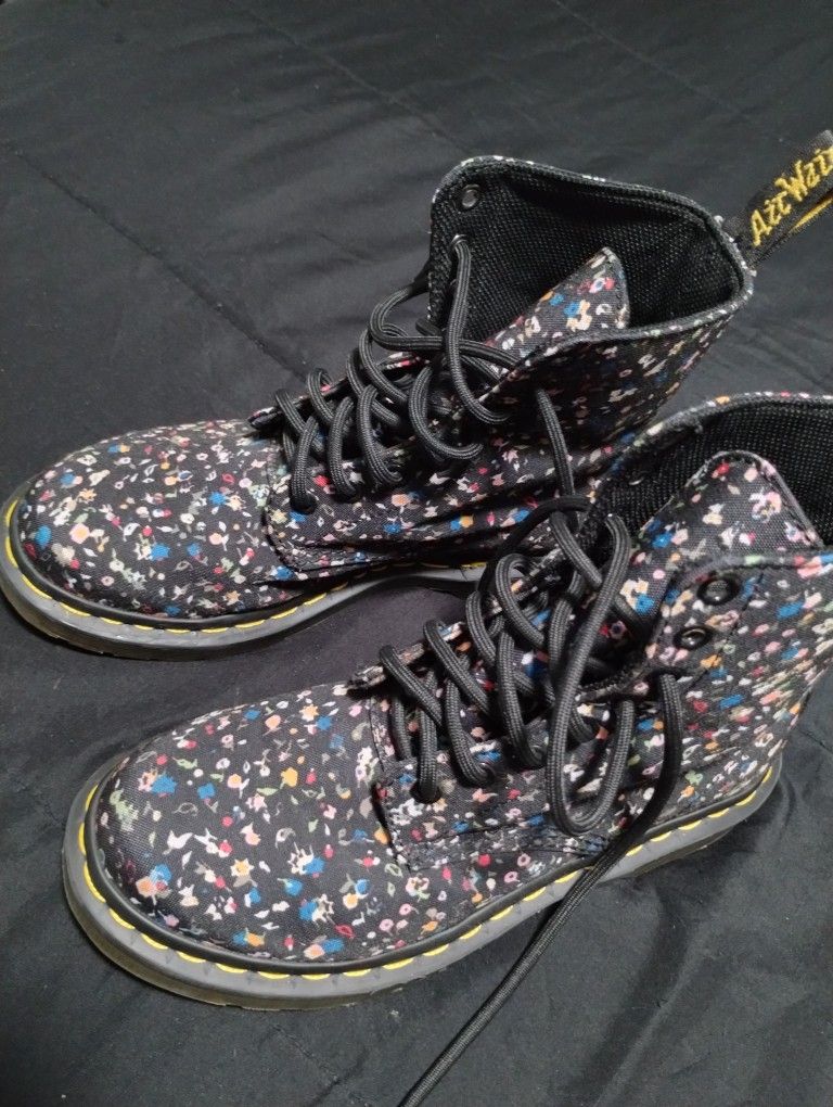 Doc Marten Limited Edition Marc Jacobs Canvas Floral Boots Size 6