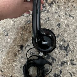 Logitech Headphones W/ Mic