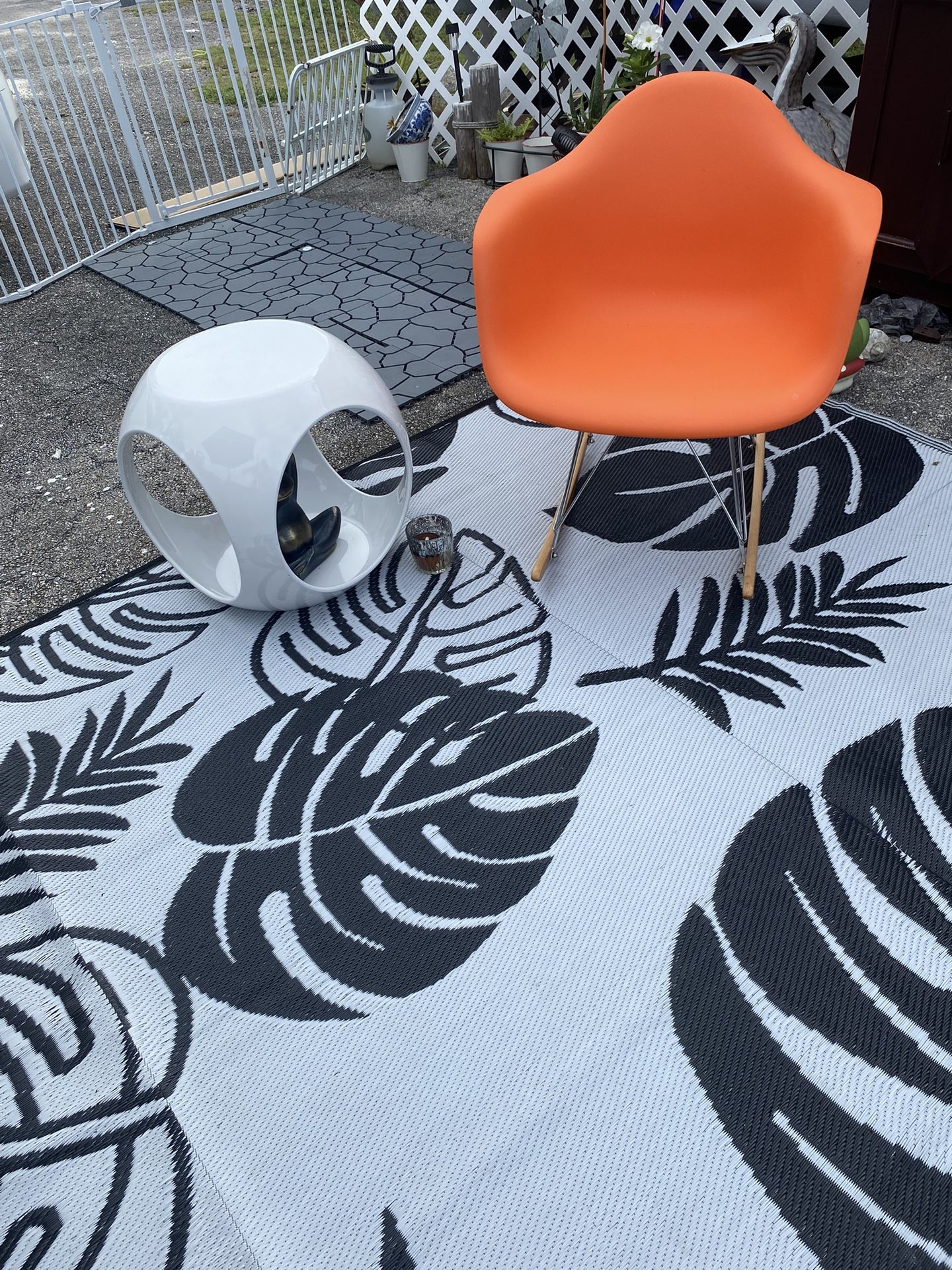 Retro Table And Retro Rocking Chair
